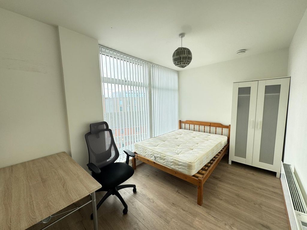 Property photo 3 of 5