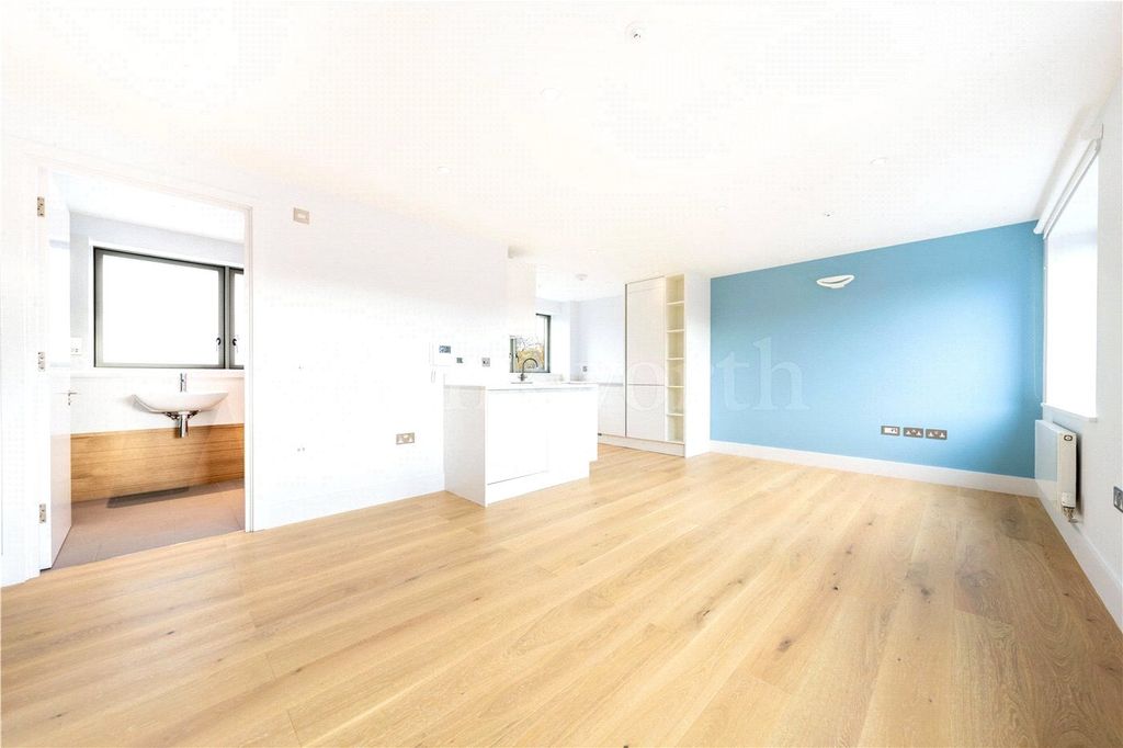 Property photo 2 of 12 Picture No. 01