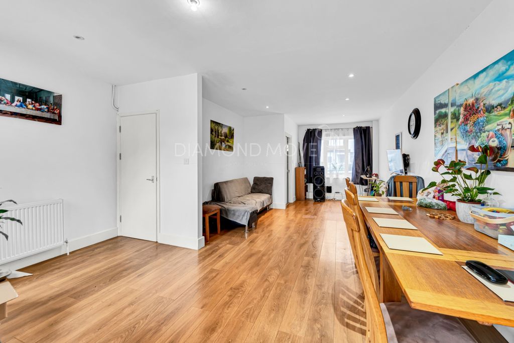 Property photo 2 of 14 Photo 10