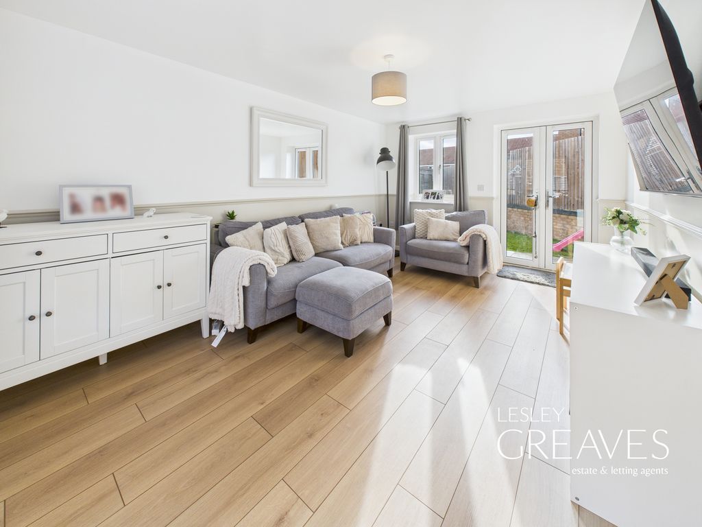 Property photo 2 of 19 Living Room