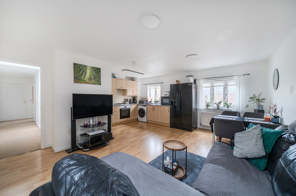 Property photo 2 of 13 1386127-7-692d6c7...