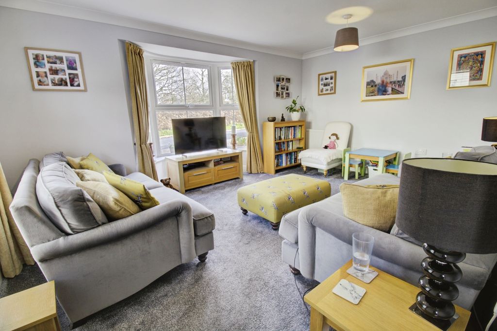 Property photo 2 of 18 Photo #2