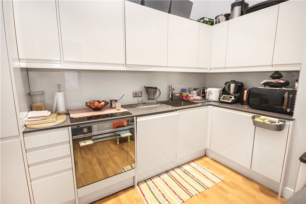 Property photo 2 of 6 Kitchen