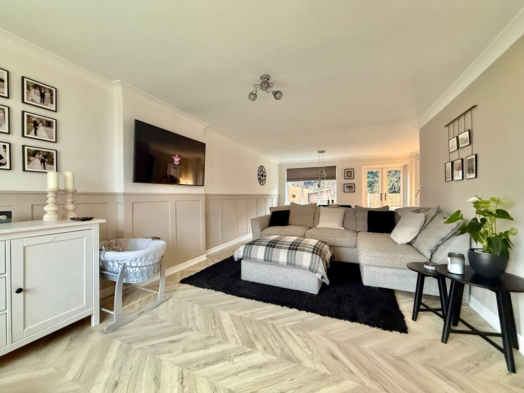 Property photo 2 of 16 Living Area