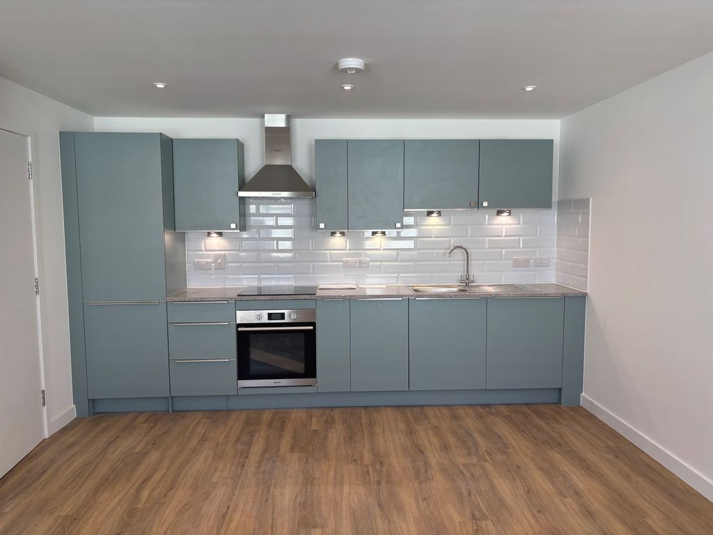 Property photo 2 of 5 Kitchen