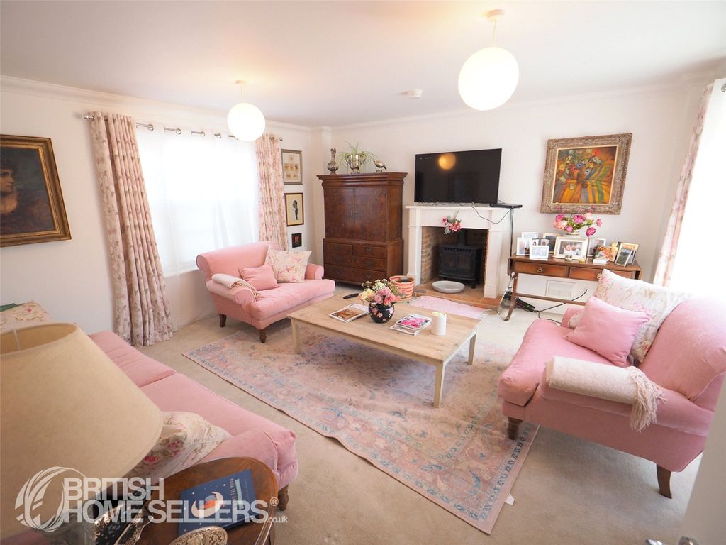 Property photo 3 of 24 Picture No. 28