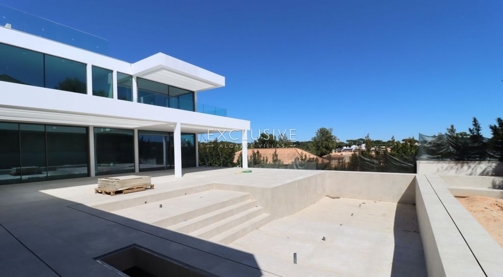 Property photo 1 of 25