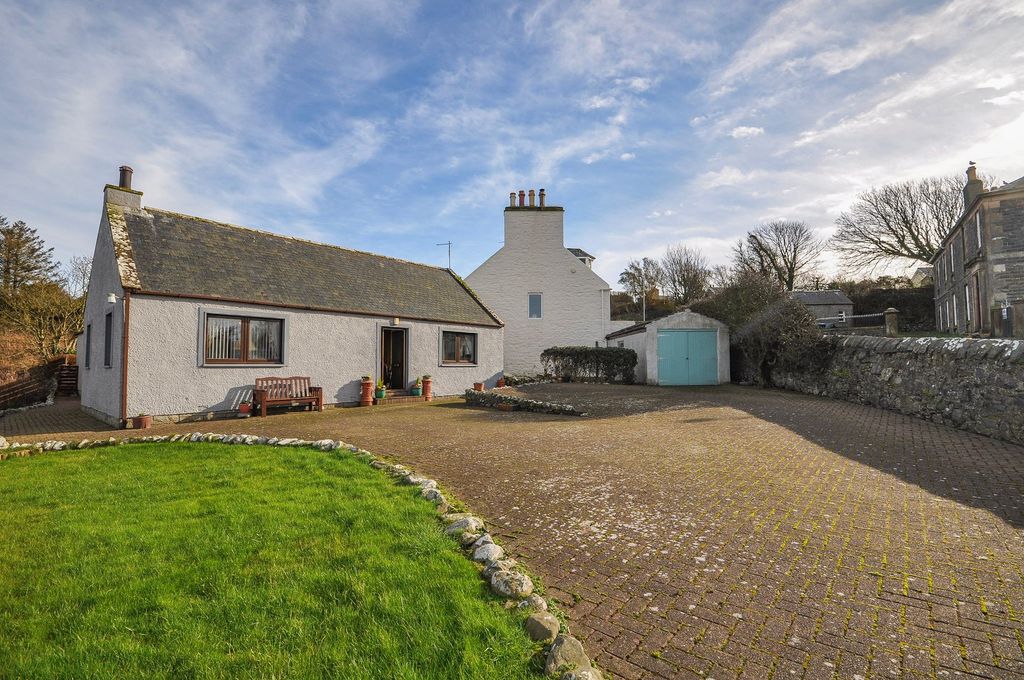 Property photo 3 of 36