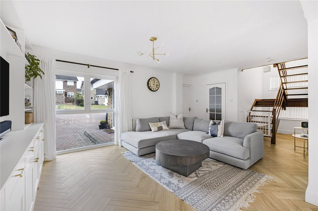 Property photo 2 of 18 Picture No. 17