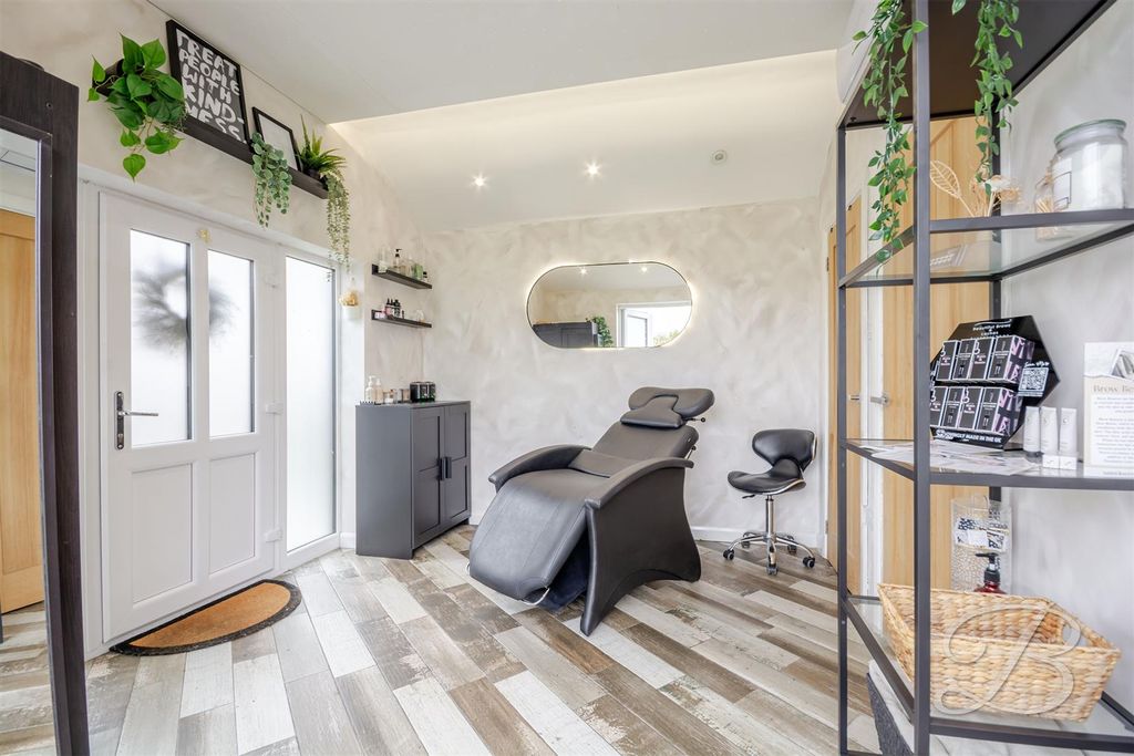 Property photo 3 of 50 Ccltd-3.Jpg