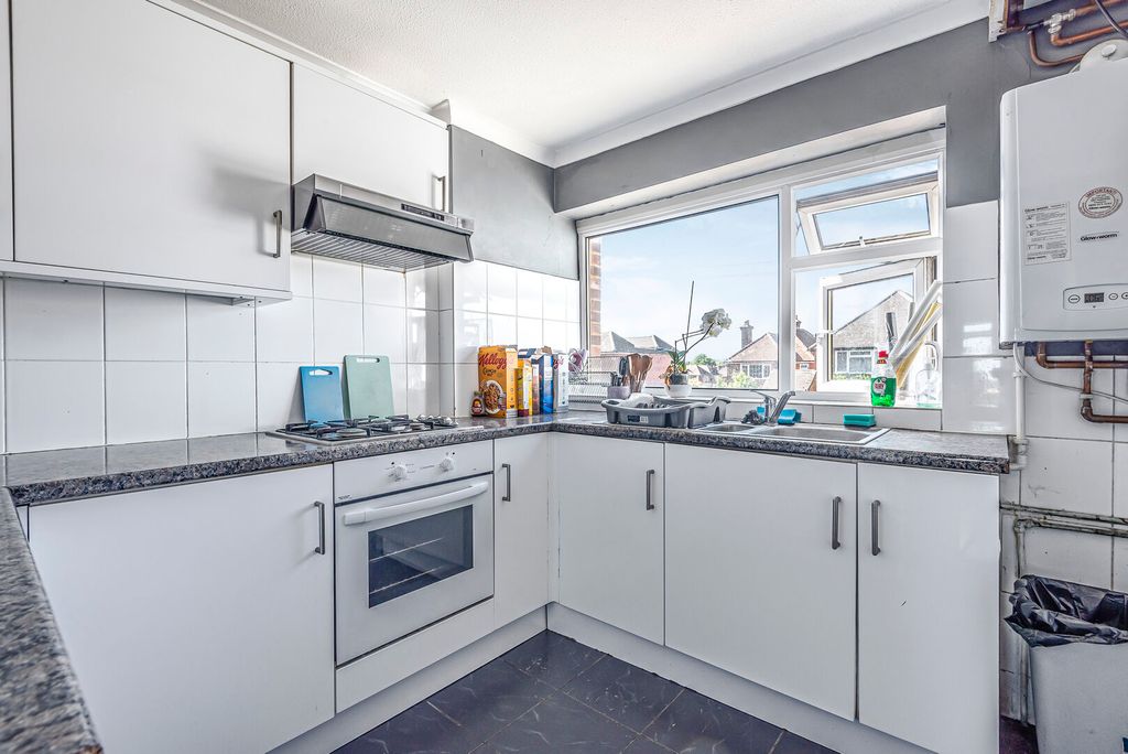 Property photo 3 of 10 Img_53_11_Original.Jpg