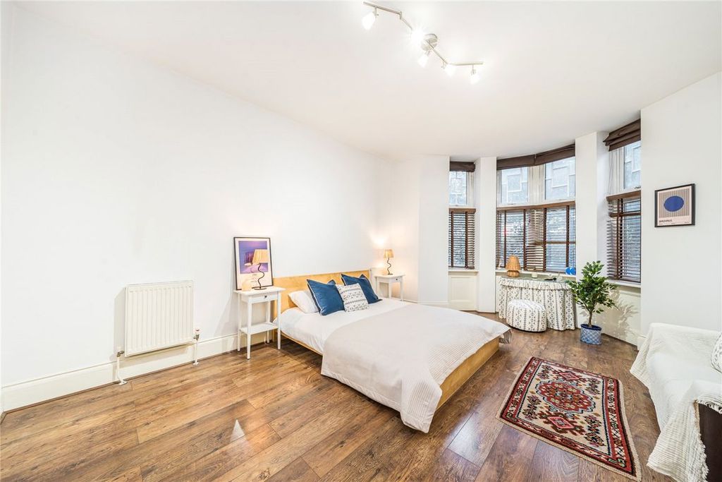 Property photo 3 of 4