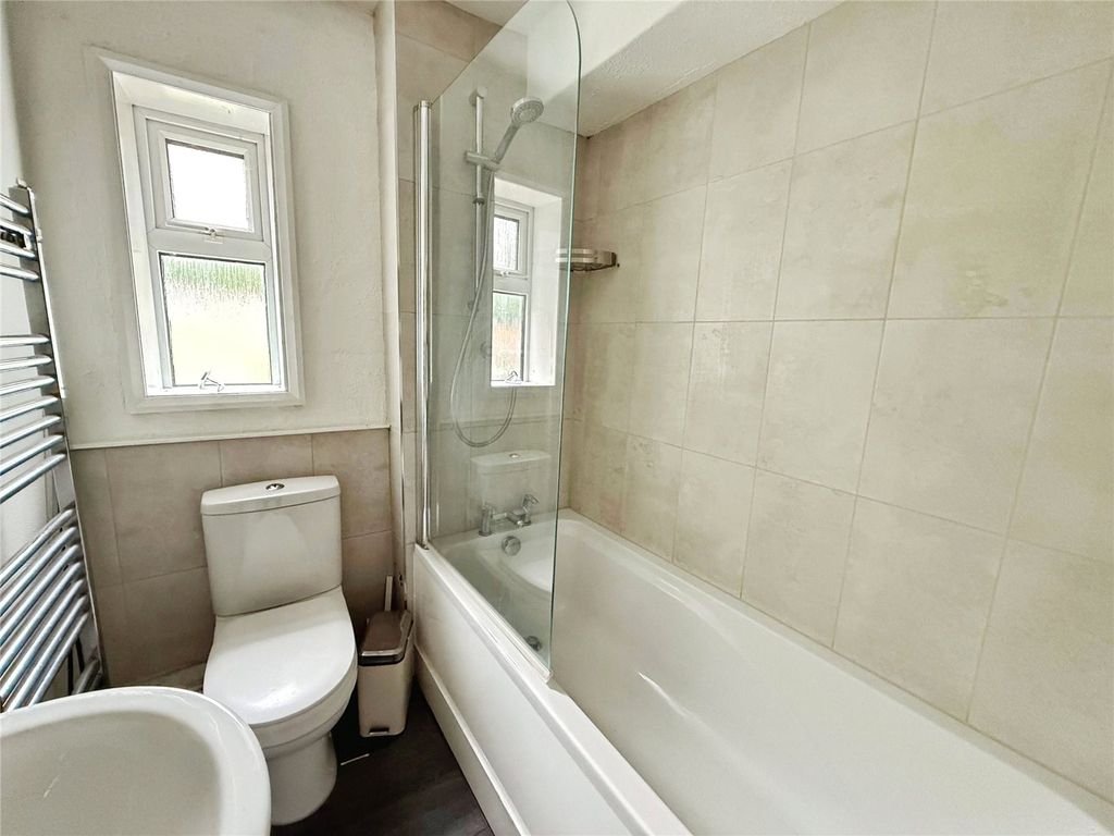Property photo 2 of 10 Picture No. 13