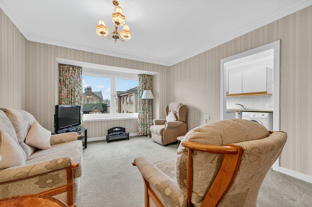 Property photo 3 of 22