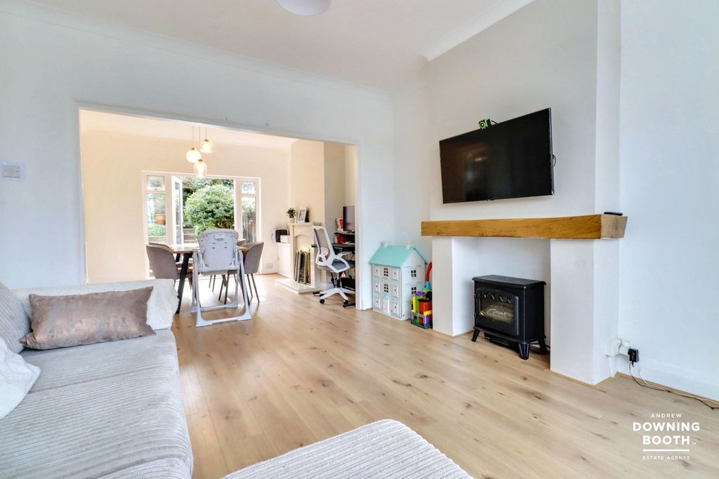 Property photo 3 of 26