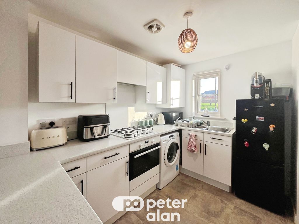 Property photo 1 of 19 Front