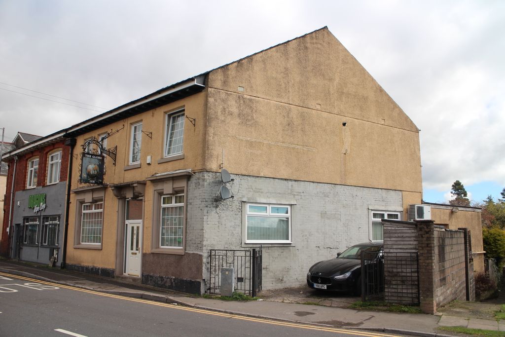 Property photo 1 of 7
