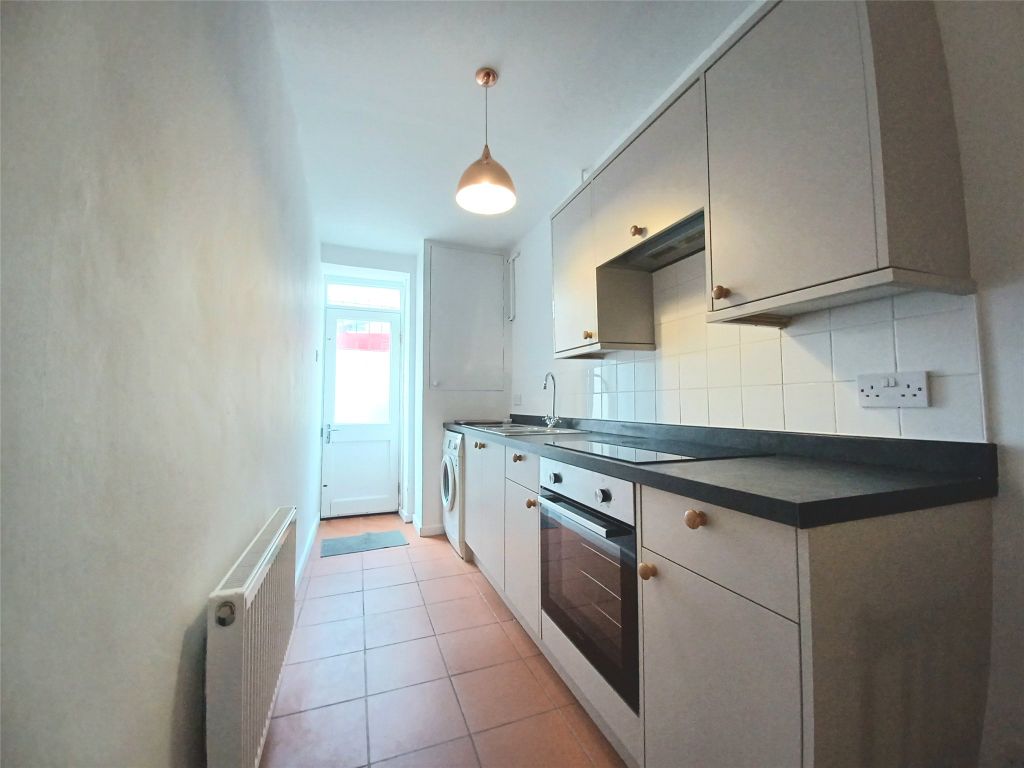 Property photo 2 of 8 Picture No. 23