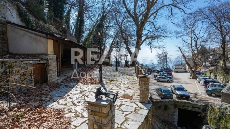 Property photo 1 of 25
