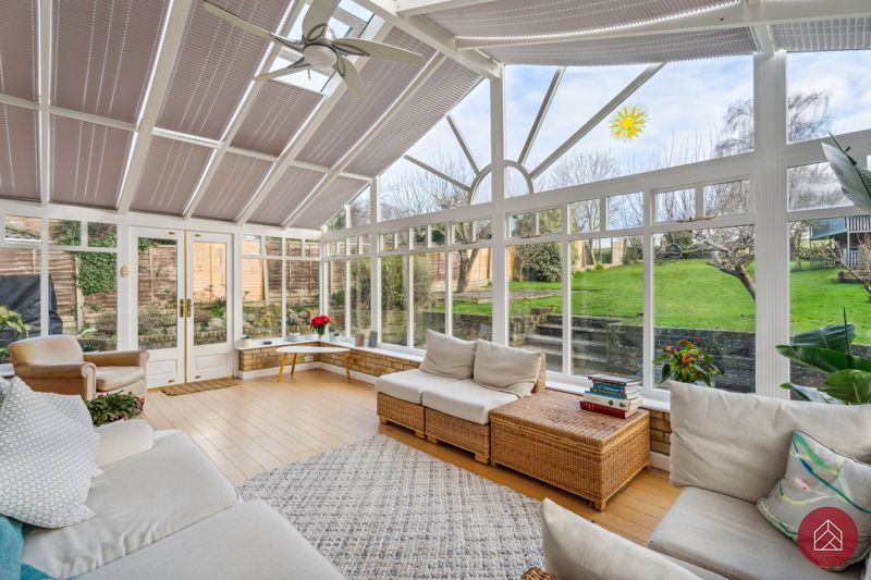 Property photo 2 of 32 Conservatory