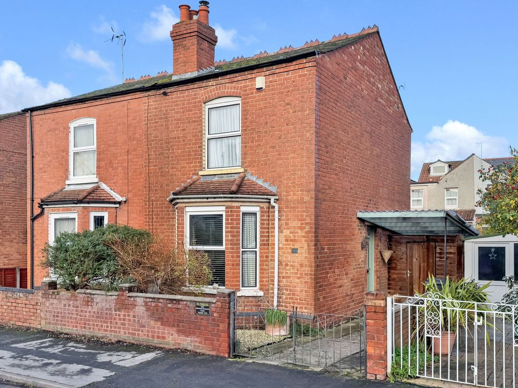 Property photo 1 of 11