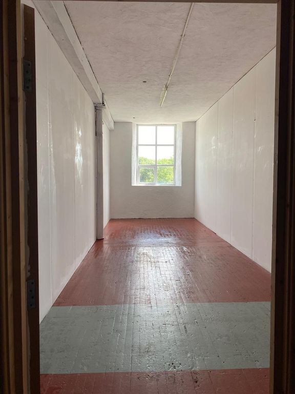 Property photo 1 of 1 Unit 7 1st Abm.Jpg
