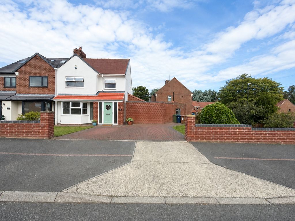 Property photo 1 of 28 A8029917-274C-41B5-9D5E-902C7F1Ed126