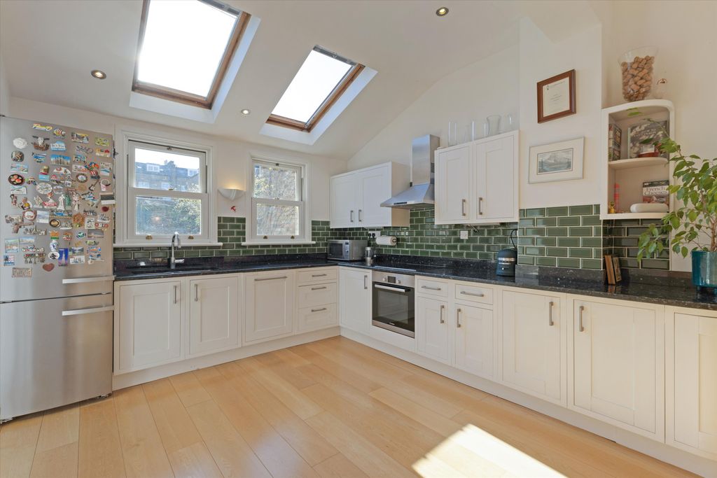 Property photo 2 of 10 Image
