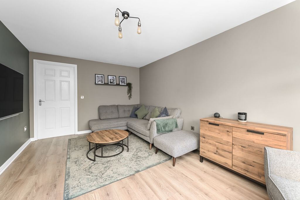 Property photo 3 of 24 Property Image 3