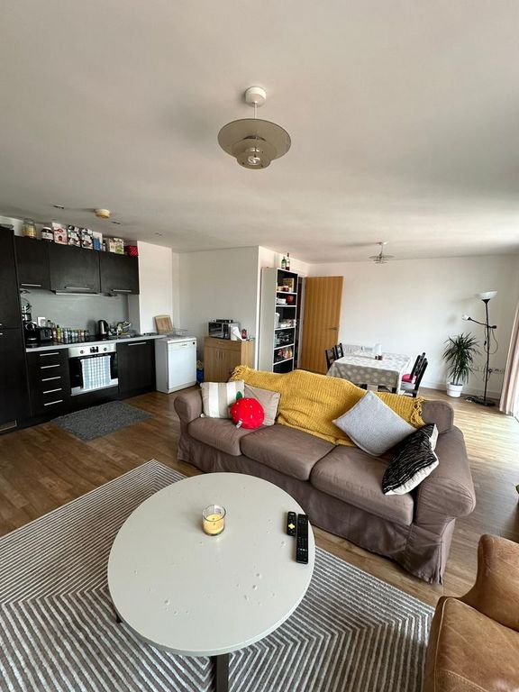 Property photo 2 of 20