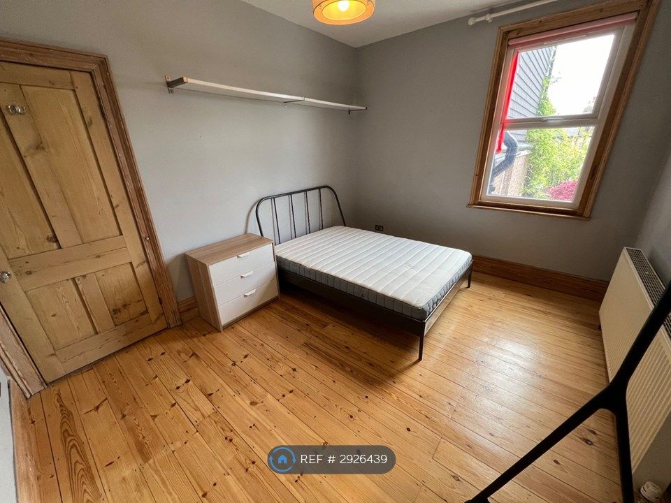 Property photo 1 of 7 Bedroom