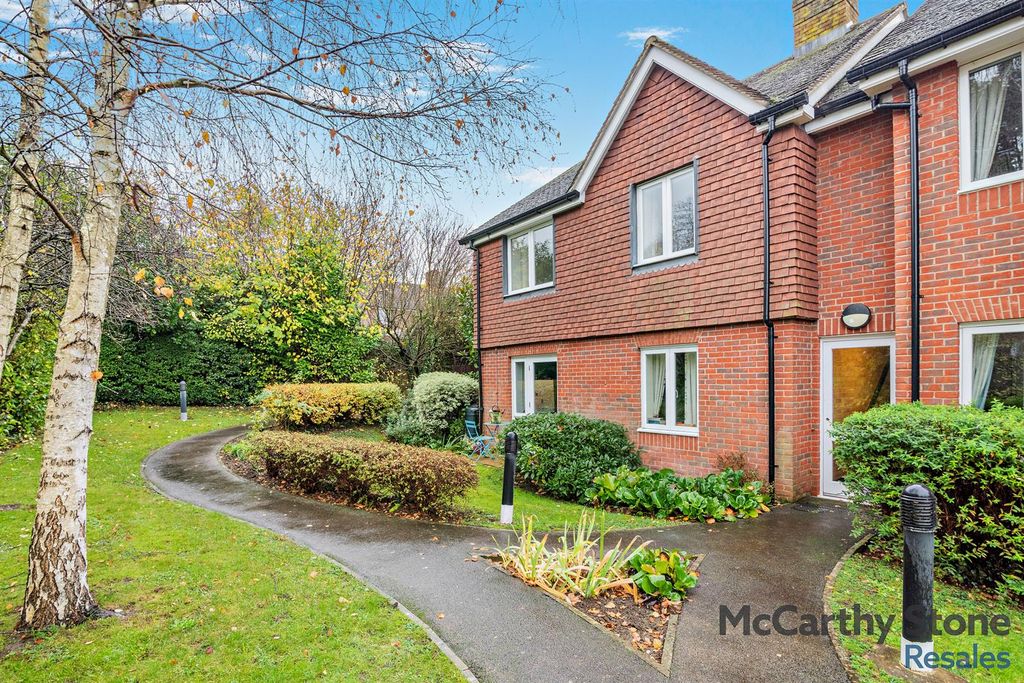Additional image 16 of 1 bed flat for saleMorgan Court, Station Road, Petworth, West Sussex GU28