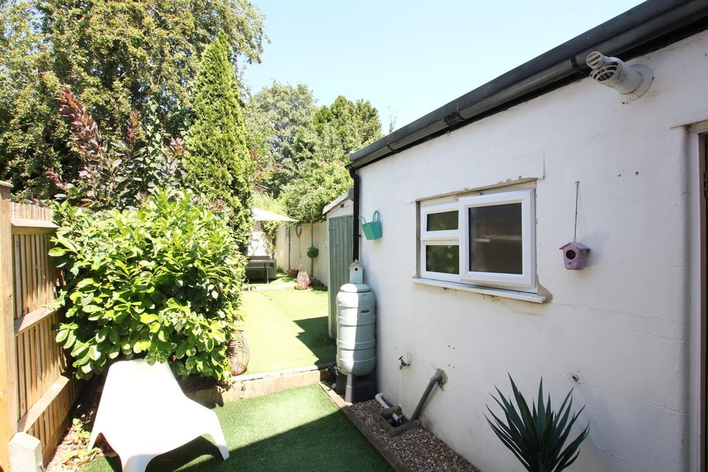 Property photo 2 of 9 Img_2282.Jpg