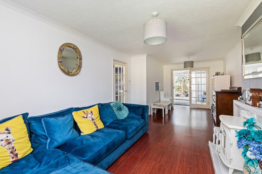 Property photo 2 of 13 4380083