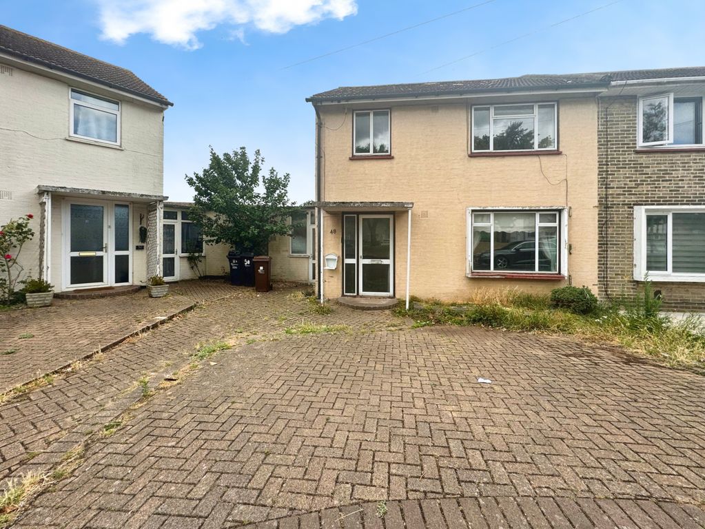 Property photo 1 of 22 Chain Free - Three Bedroom End Semi Detached House
