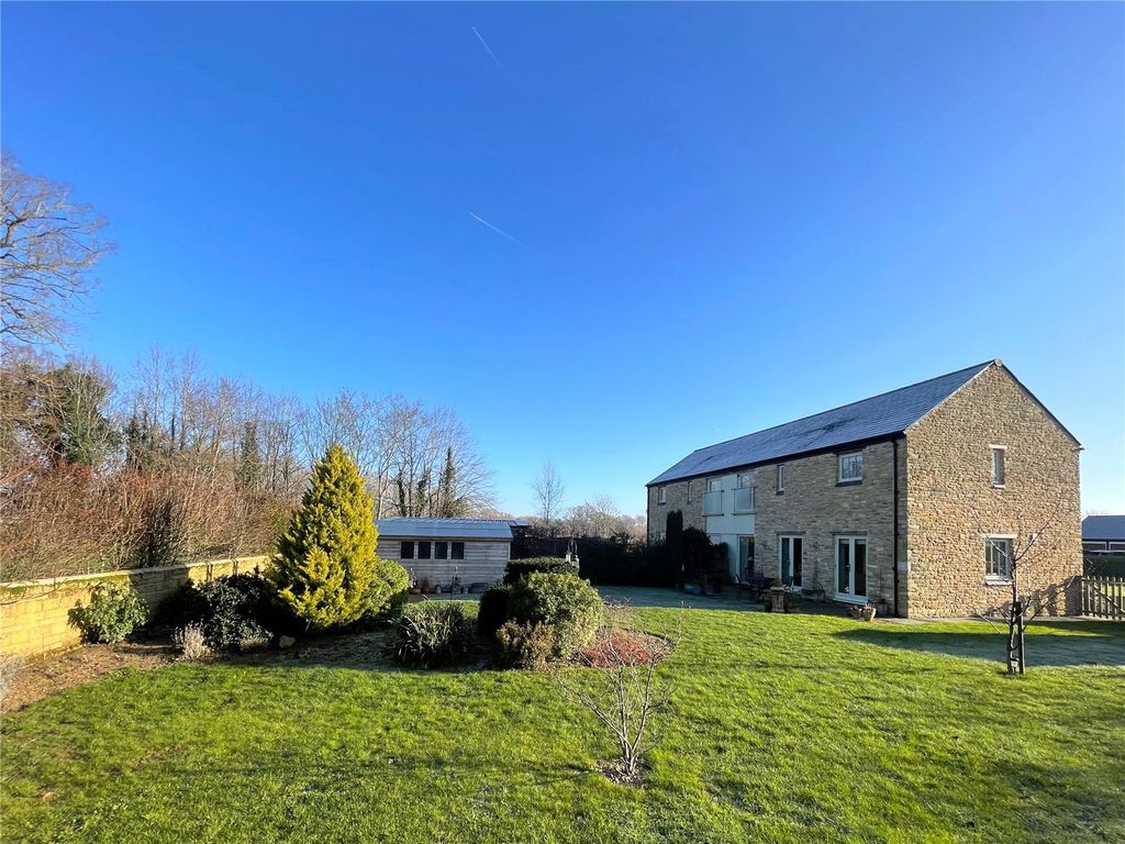 Property photo 3 of 24 Picture No. 35