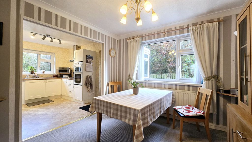 Property photo 3 of 17 Picture No. 02