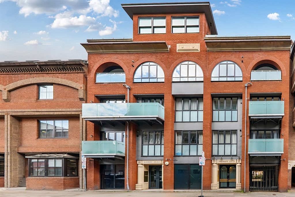 Property photo 1 of 6 (Main)