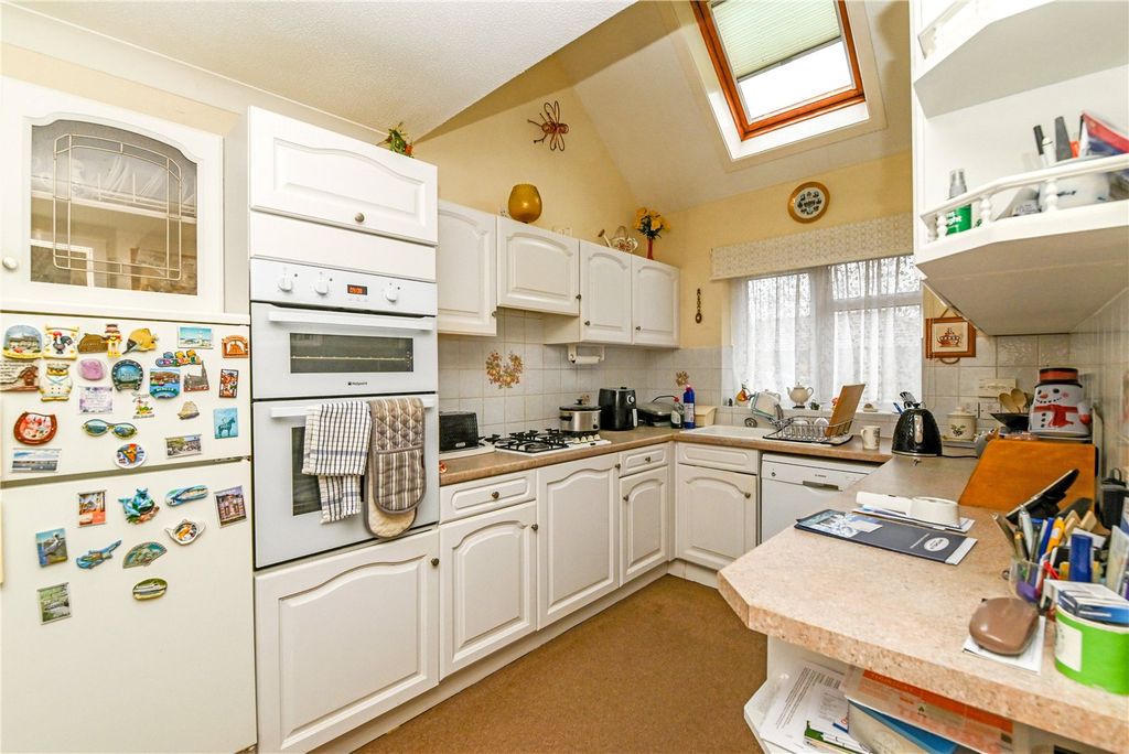 Property photo 2 of 15 Picture No. 04
