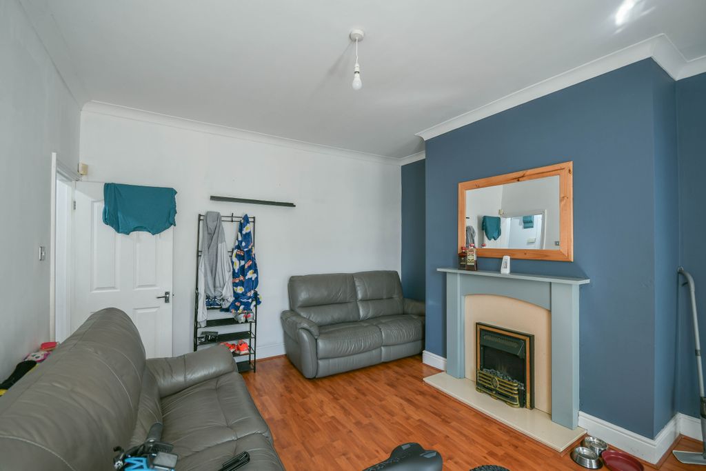 Property photo 2 of 15