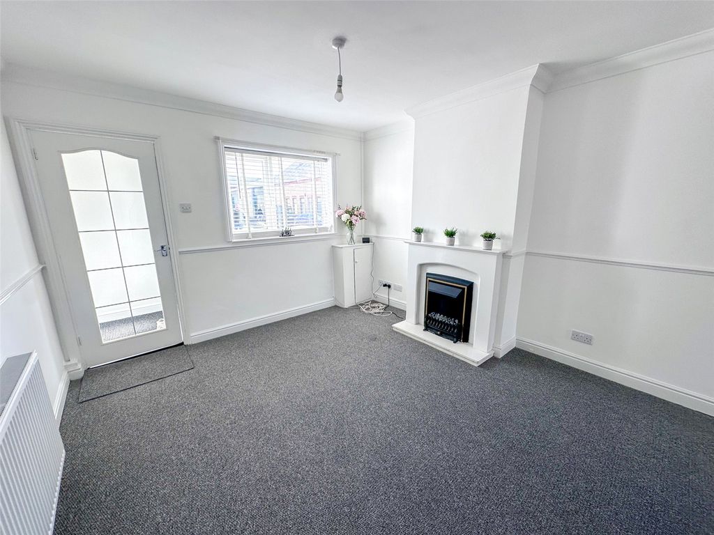 Property photo 2 of 9 Picture No. 02