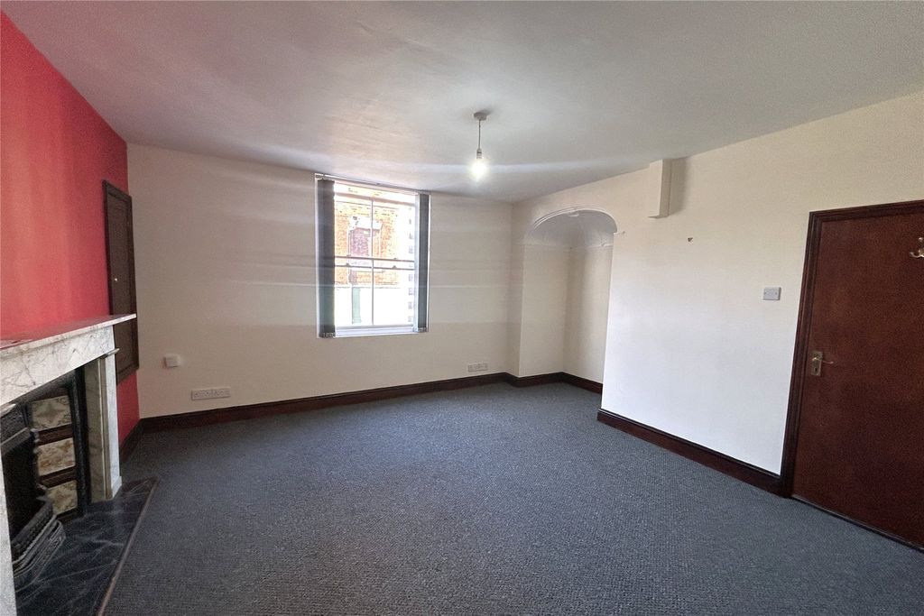 Property photo 3 of 11 Picture No. 16