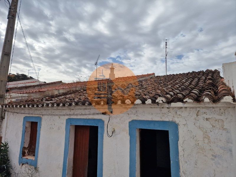 Property photo 3 of 39