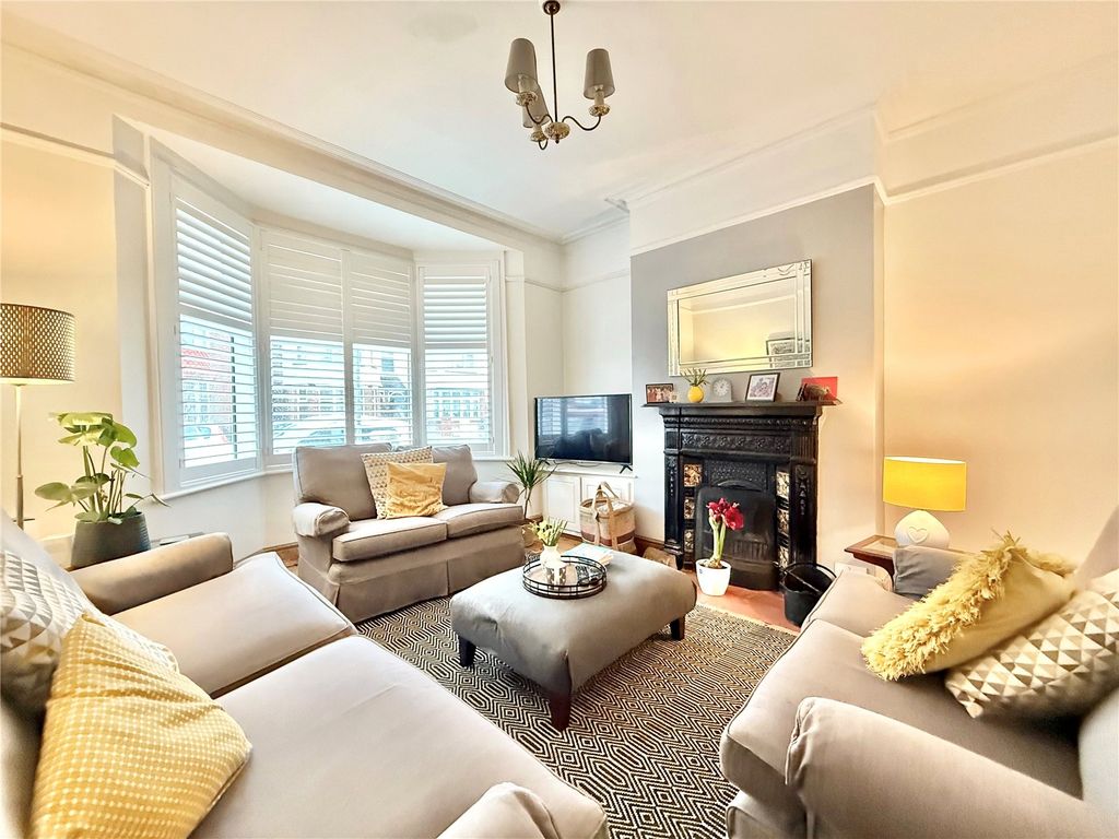 Property photo 2 of 22 Picture No. 16