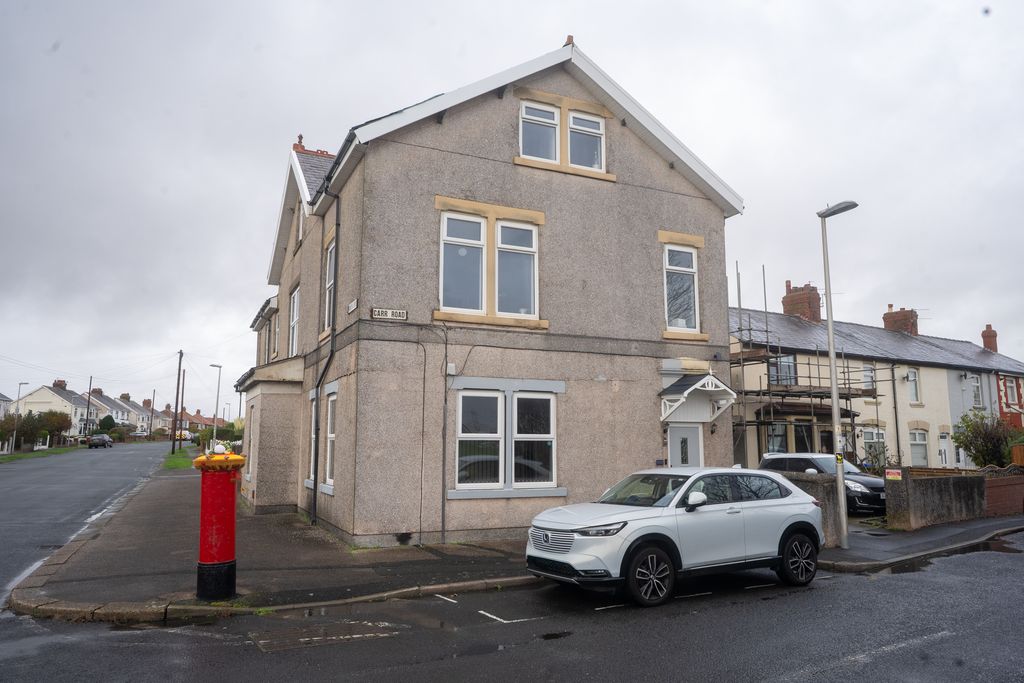 Property photo 1 of 19