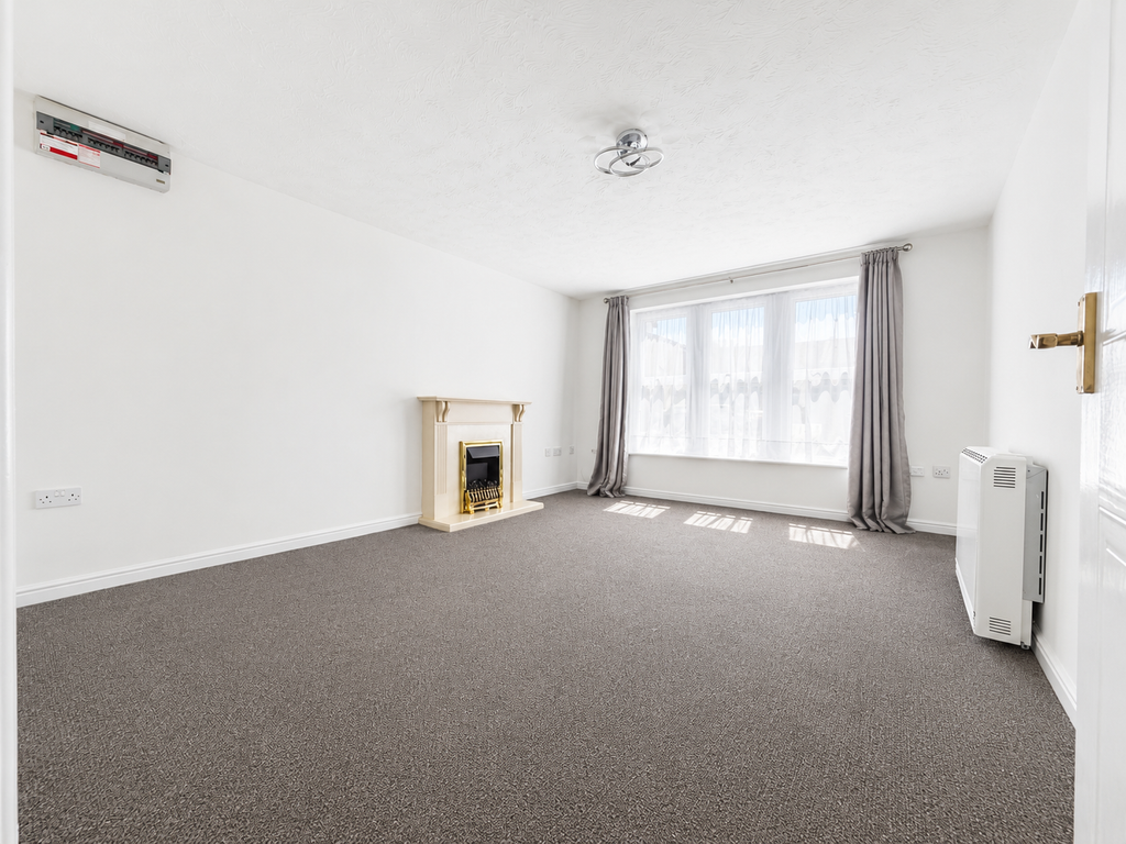 Property photo 2 of 8