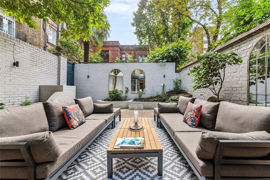 Property photo 3 of 7