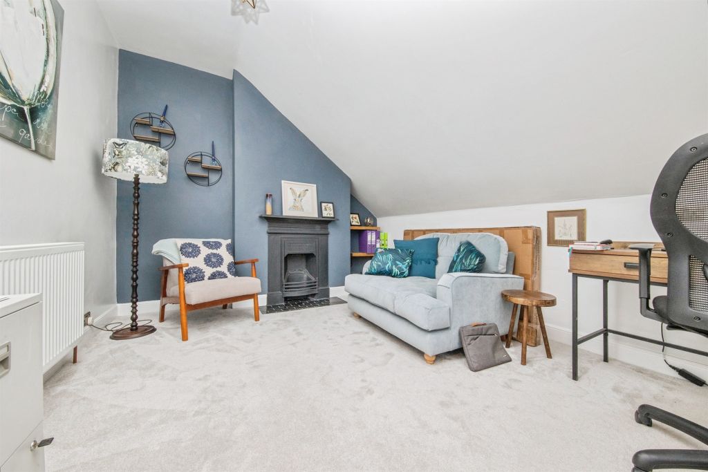 Additional image 20 of 6 bed semi-detached house for saleFronks Road, Harwich CO12
