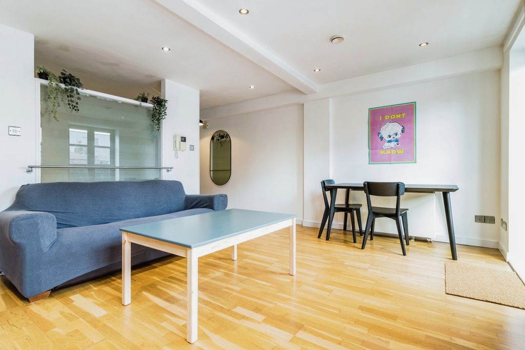 Property photo 2 of 15 Picture No. 09