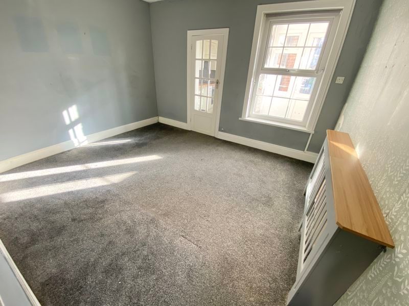 Property photo 3 of 10 Photo 3